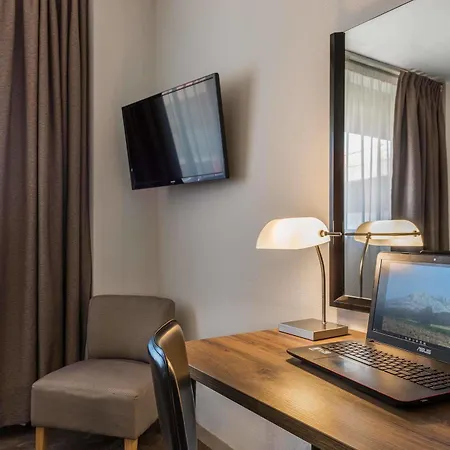 Отель Western Le Galice 4*